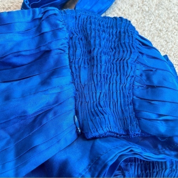 Zara Royal cobalt blue satin effect ruched cut-out front knot halter crop top - Picture 5 of 12